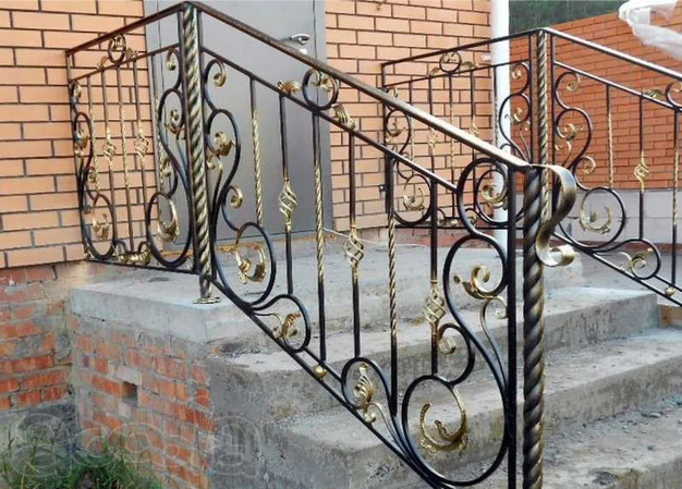 Кованые элементы и изделия в Кирове.